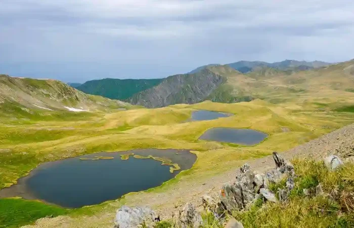Exploration of Black Rock Lakes on a nature tour to Lagodekhi and Gareja