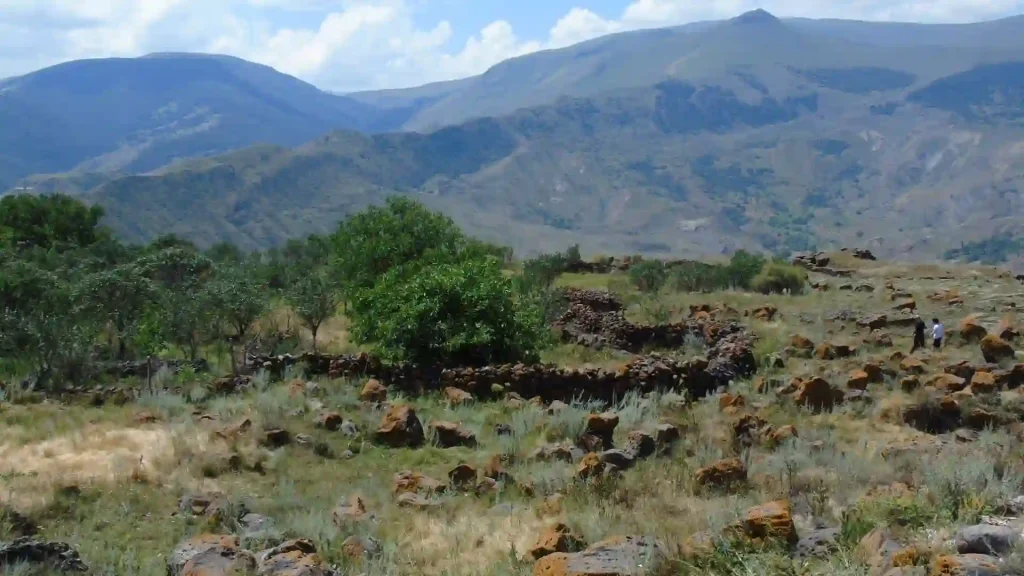 Ancient History Tour at the Saro megalithic ruins.
