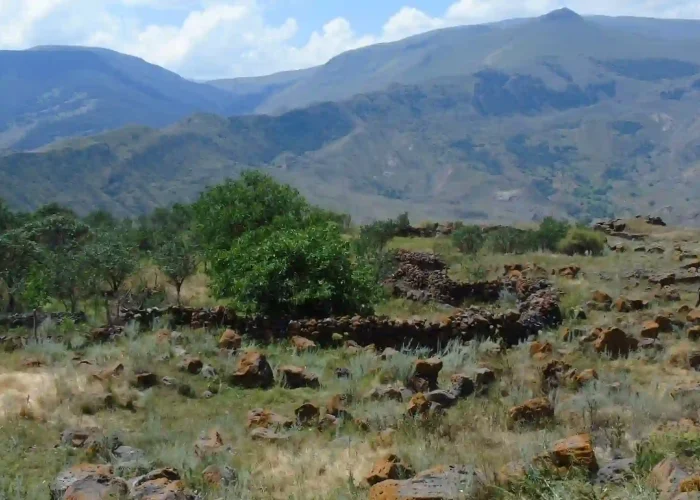 Ancient History Tour at the Saro megalithic ruins.
