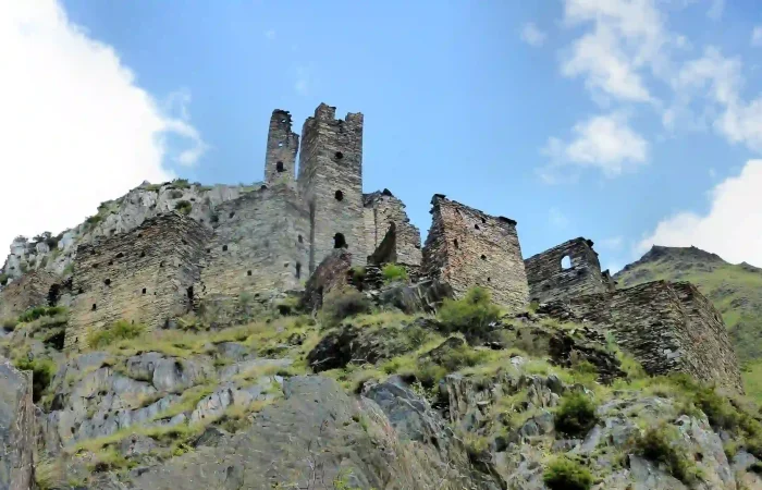 Tour to Shatili and Mutso village fortress from Batumi - ancient mountain towers.