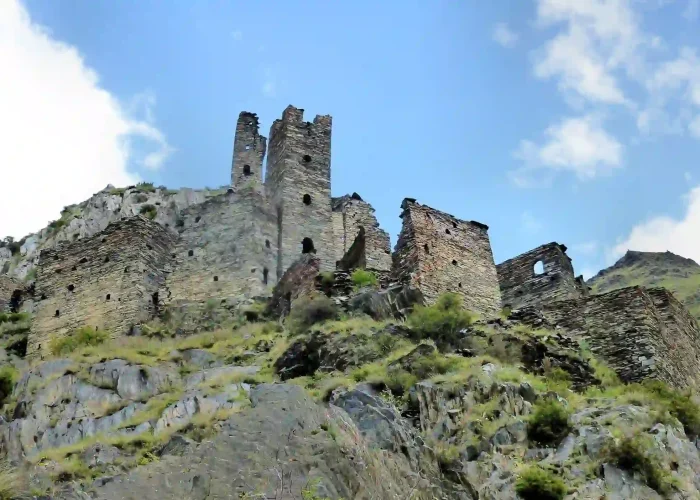 Tour to Shatili and Mutso village fortress from Batumi - ancient mountain towers.