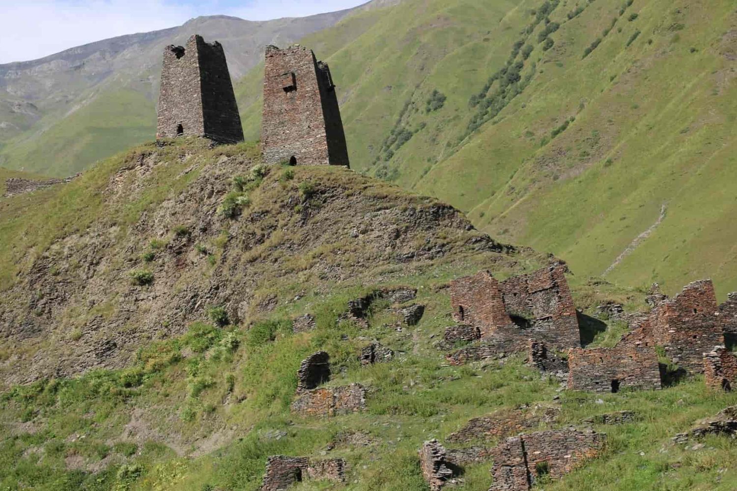 Khevi, Mokhevian Towers, Ruins